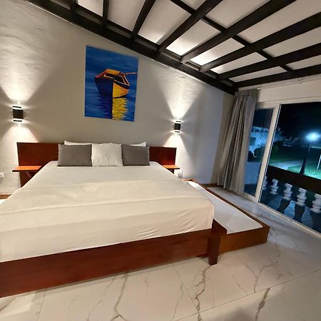 Hotel Tesoro Beach San Luis La Herradura Extérieur photo