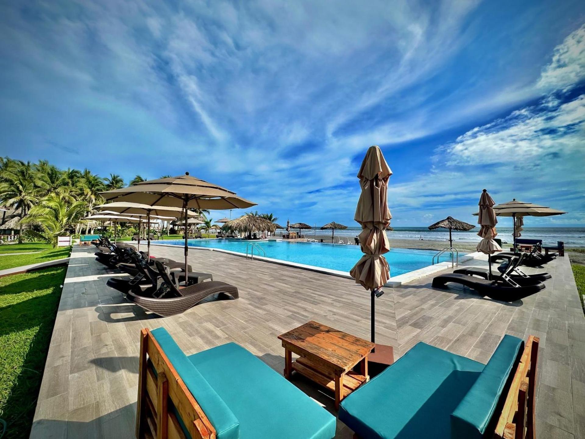 Hotel Tesoro Beach San Luis La Herradura Extérieur photo