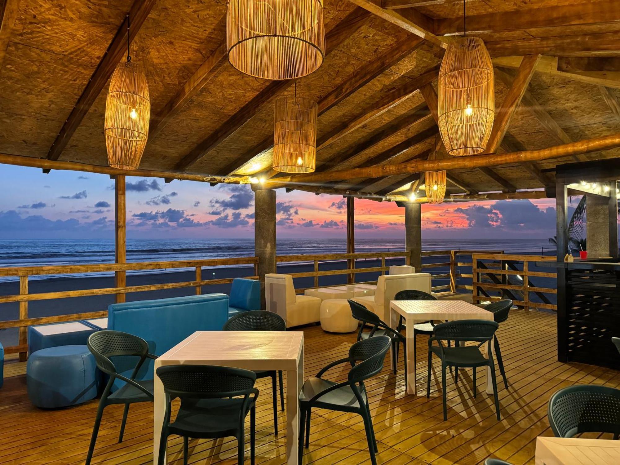 Hotel Tesoro Beach San Luis La Herradura Extérieur photo