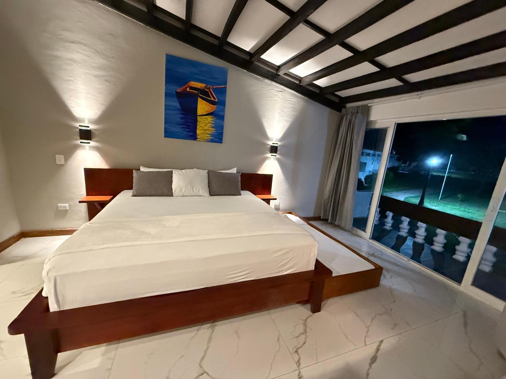 Hotel Tesoro Beach San Luis La Herradura Extérieur photo
